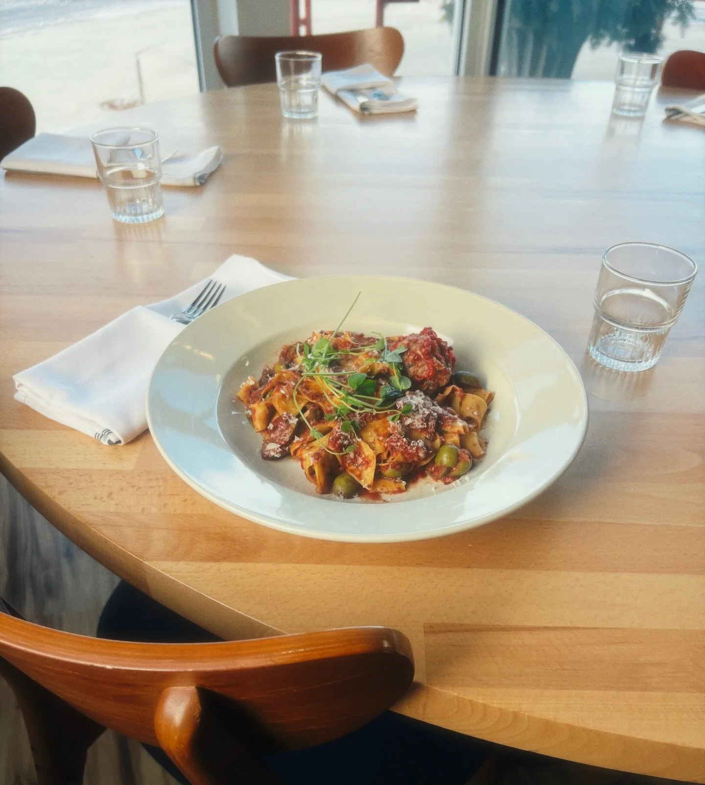 Come join us this evening for puttanesca with a pork meatball 🤤🌲 

We have some dinner reservations still available tonight if you haven&rsquo;t had a chance to snag one! Happy Sunday! ✨