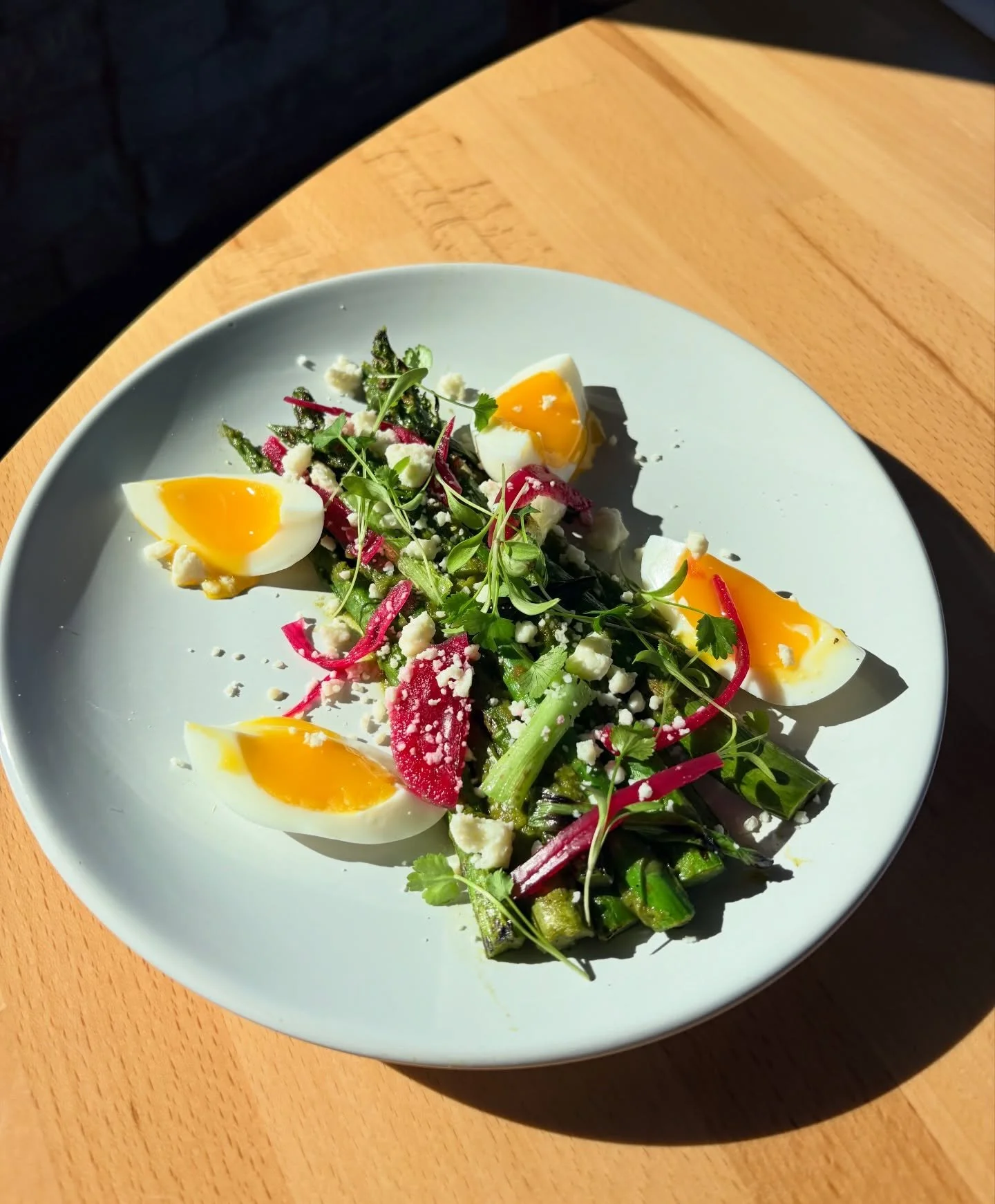 We told you it was feeling springy around here!!! 💚☀️

New menu item ‼️ grilled asparagus, grilled scallion, asparagus salsa verde, queso fresco, pickled red onion, jammy egg