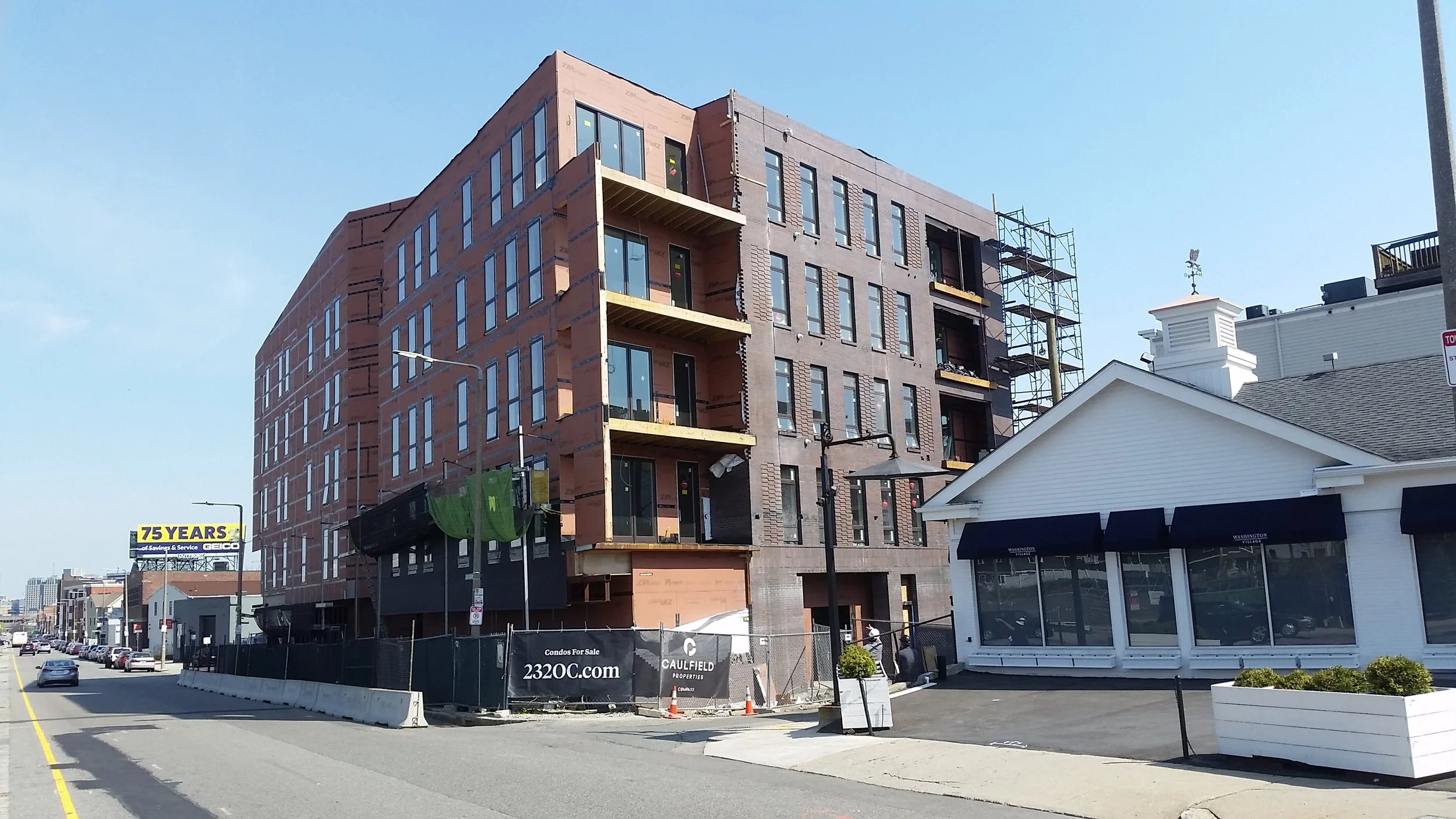 232 Old Colony - Exterior_Rear_05.jpg