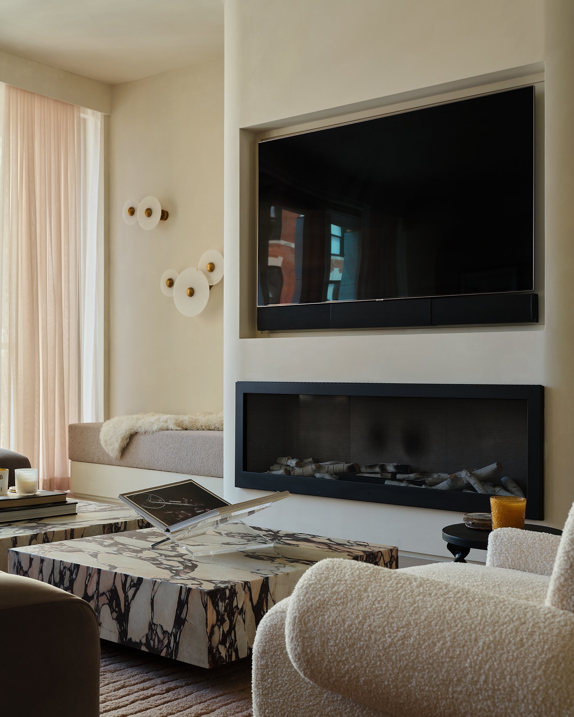 PJ Ammirato: 688 Broadway