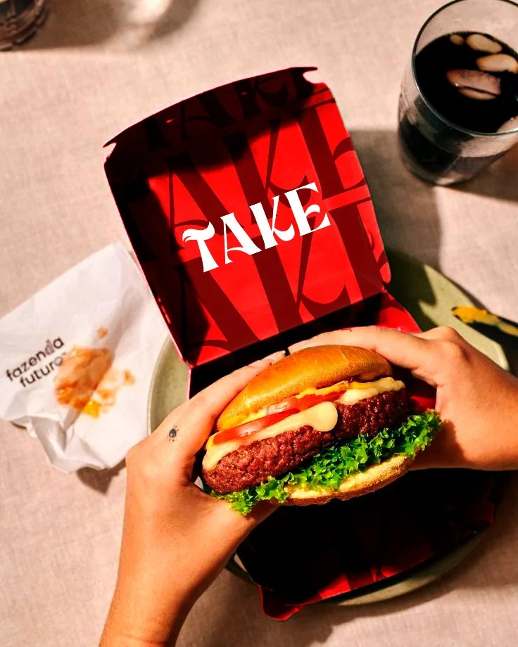 MOCKUP- EMPAQUE AMBURGUESA.jpg