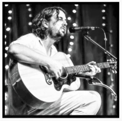 HillRobertsMusic - B&w (2).jpg