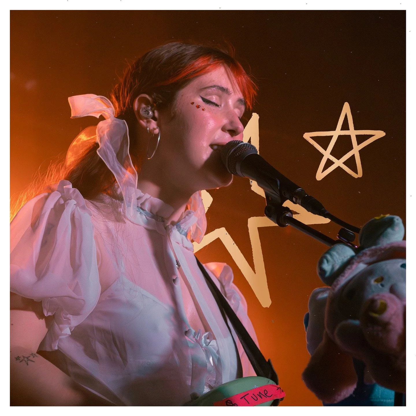 (1/3) @sesamegurl live at Stay Gold Melbourne (2024) <3
📷 @hiraethp 
#melbourne #melbournephotographer #sesamegirl #sesamegirl🦋 #gig #livegig #gigphotography #videoographer #editing #editor #editingphotos #tripplej #tripplejunearthed