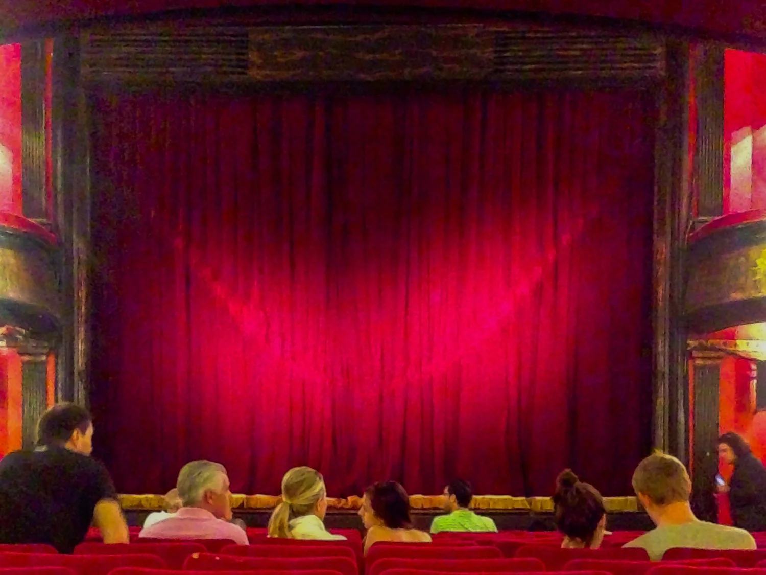 F1 on the Champs-Élysées