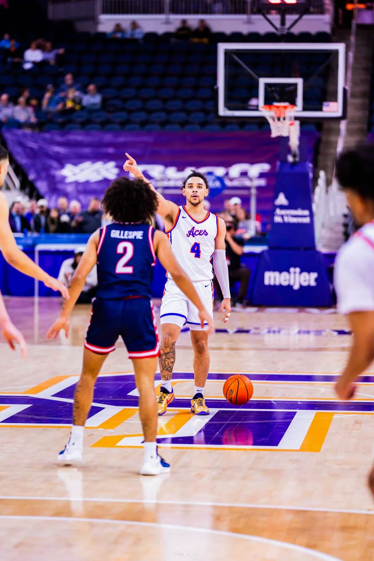 2023-01-25-still-life-AcesMBBall--48.jpg