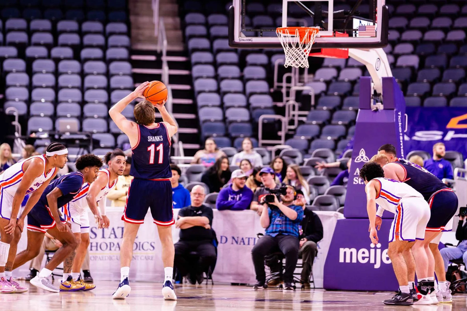 2023-01-25-still-life-AcesMBBall--71.jpg