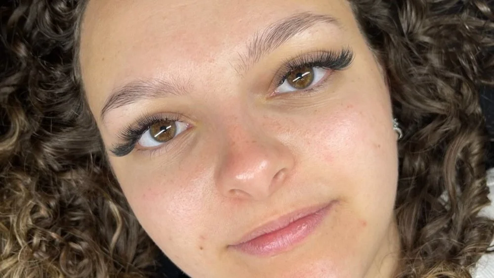 Volume lash extensions