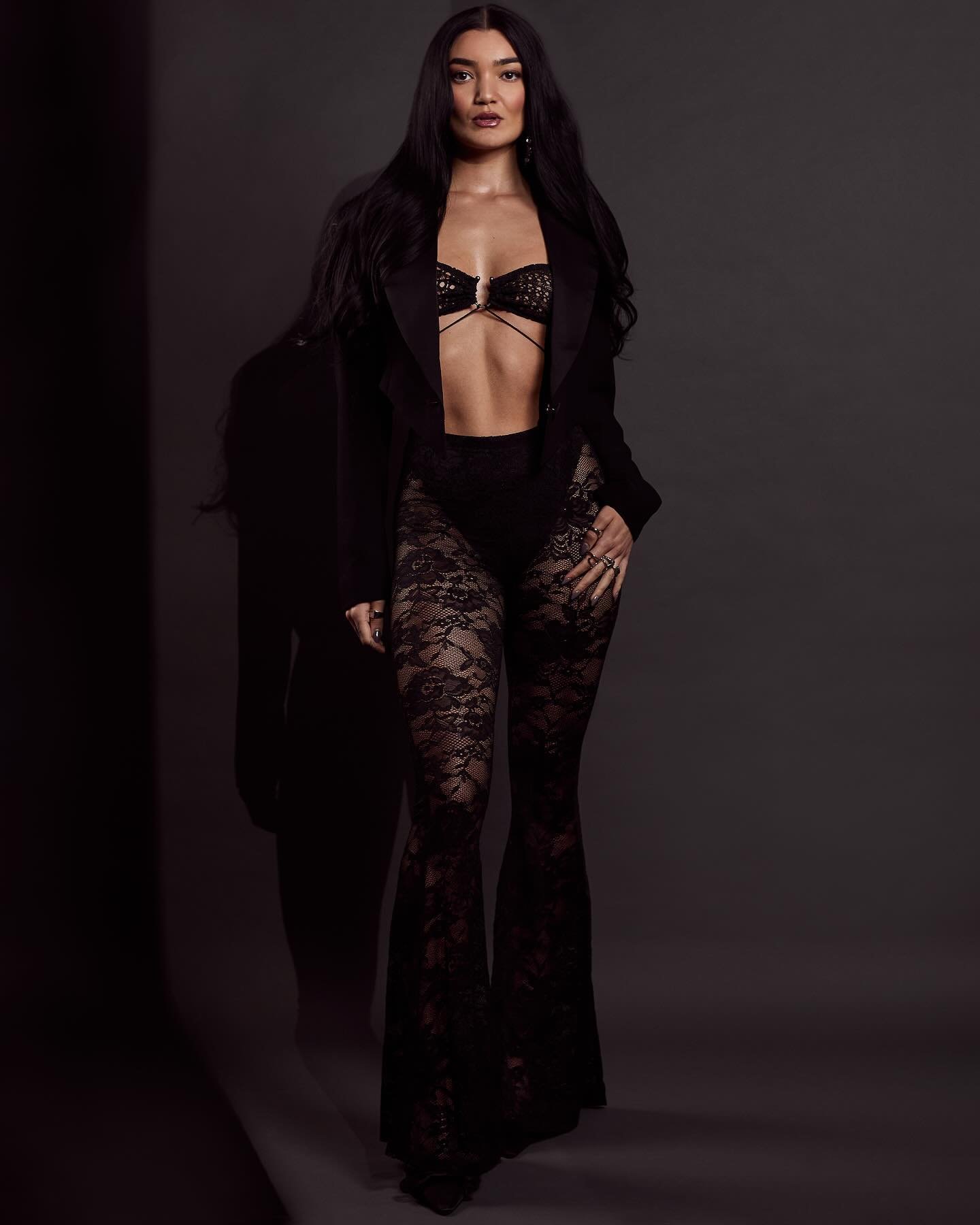 no one does it like @dommferraro 🖤

styled by: @blair_james @fitswithblair 
styling asst: @alexa.wendt.15 
photography: @benjaminriveraphotography
