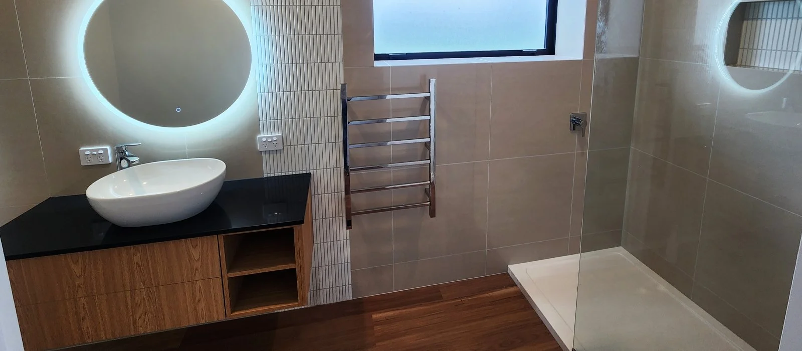 Piwakawaka Lodge_Bathroom.jpg