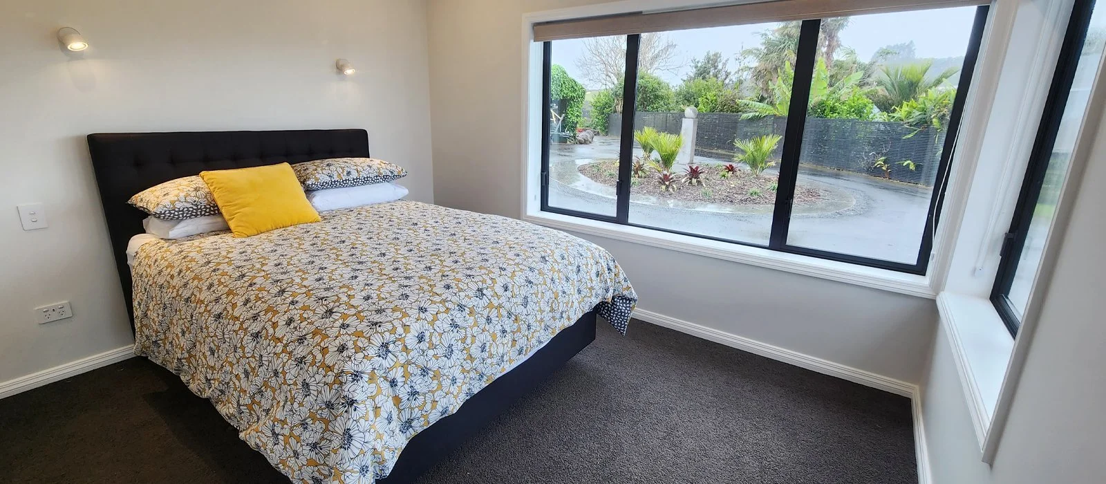 Piwakawaka Lodge_Master Bedroom.jpg