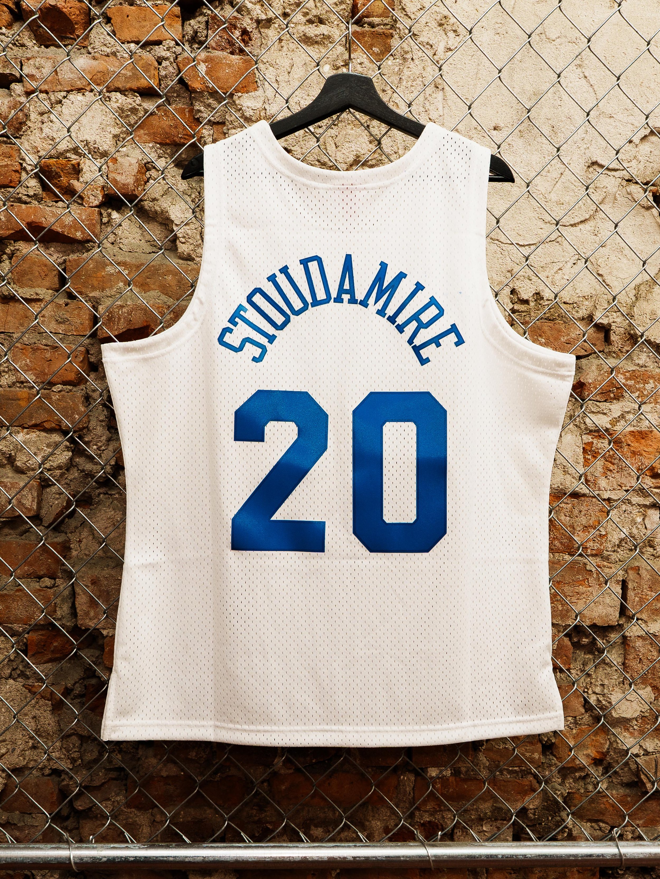 STOUDAMIRE_back.jpg