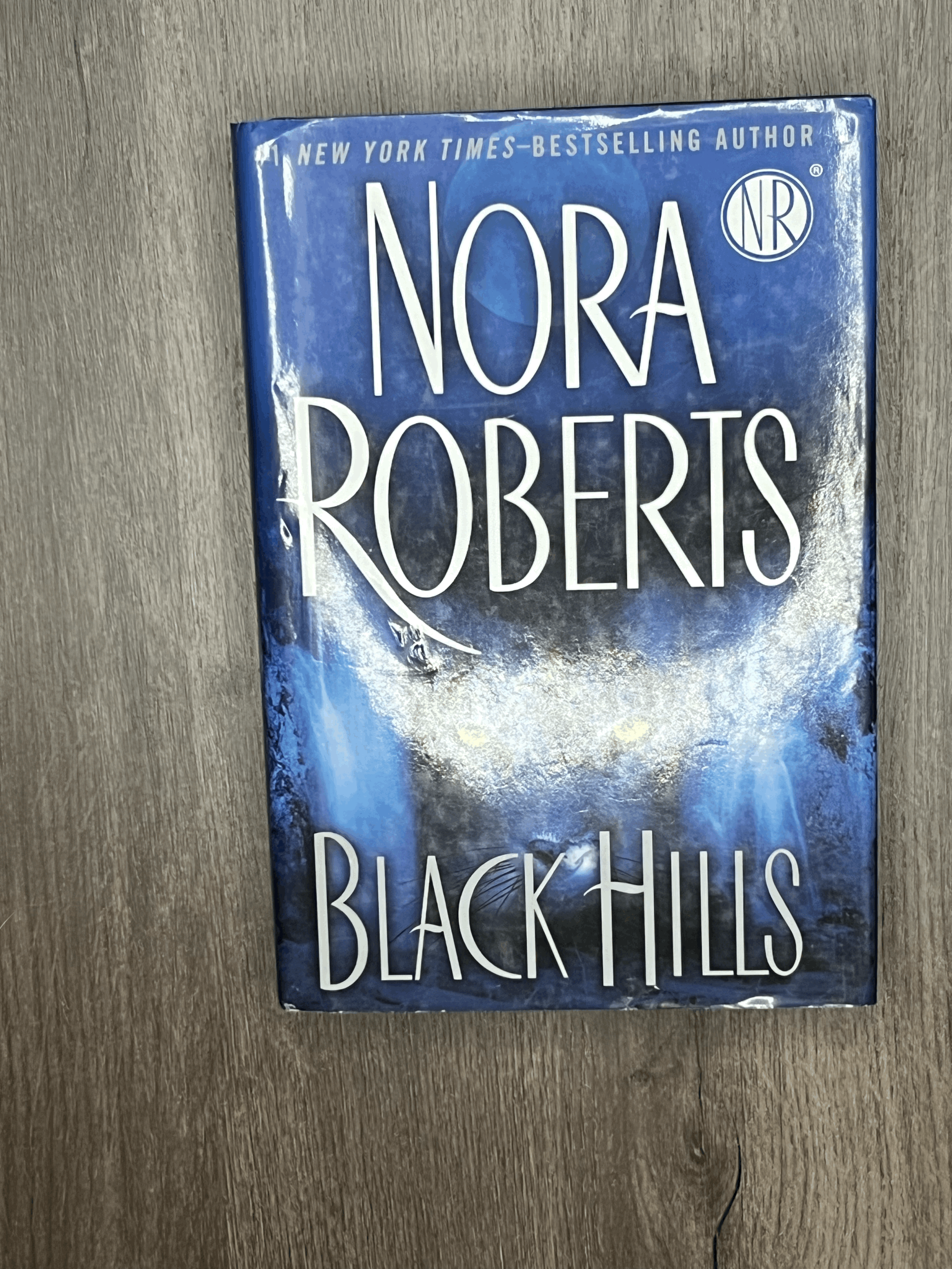 Black Hills - Nora Roberts