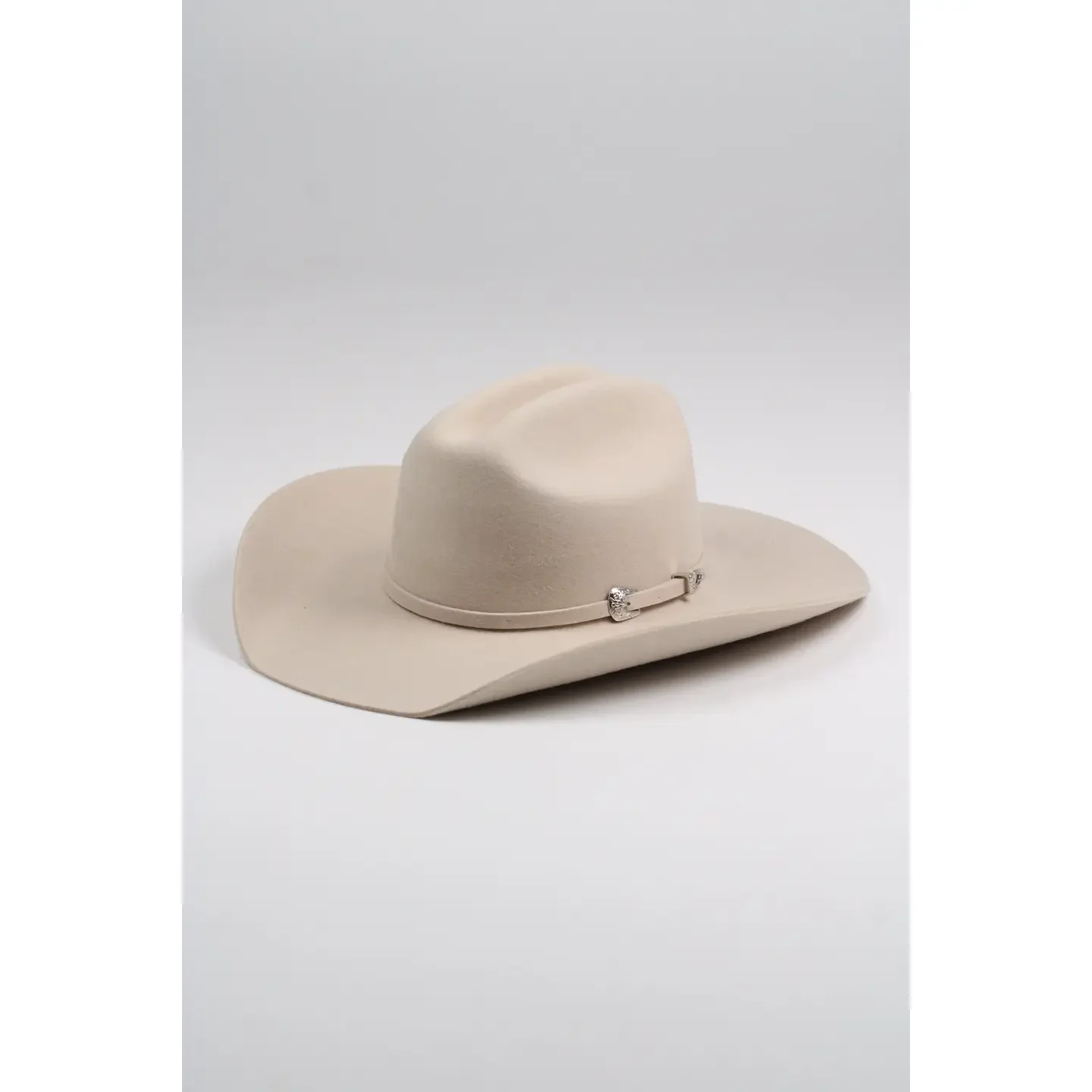 risen west cream.webp