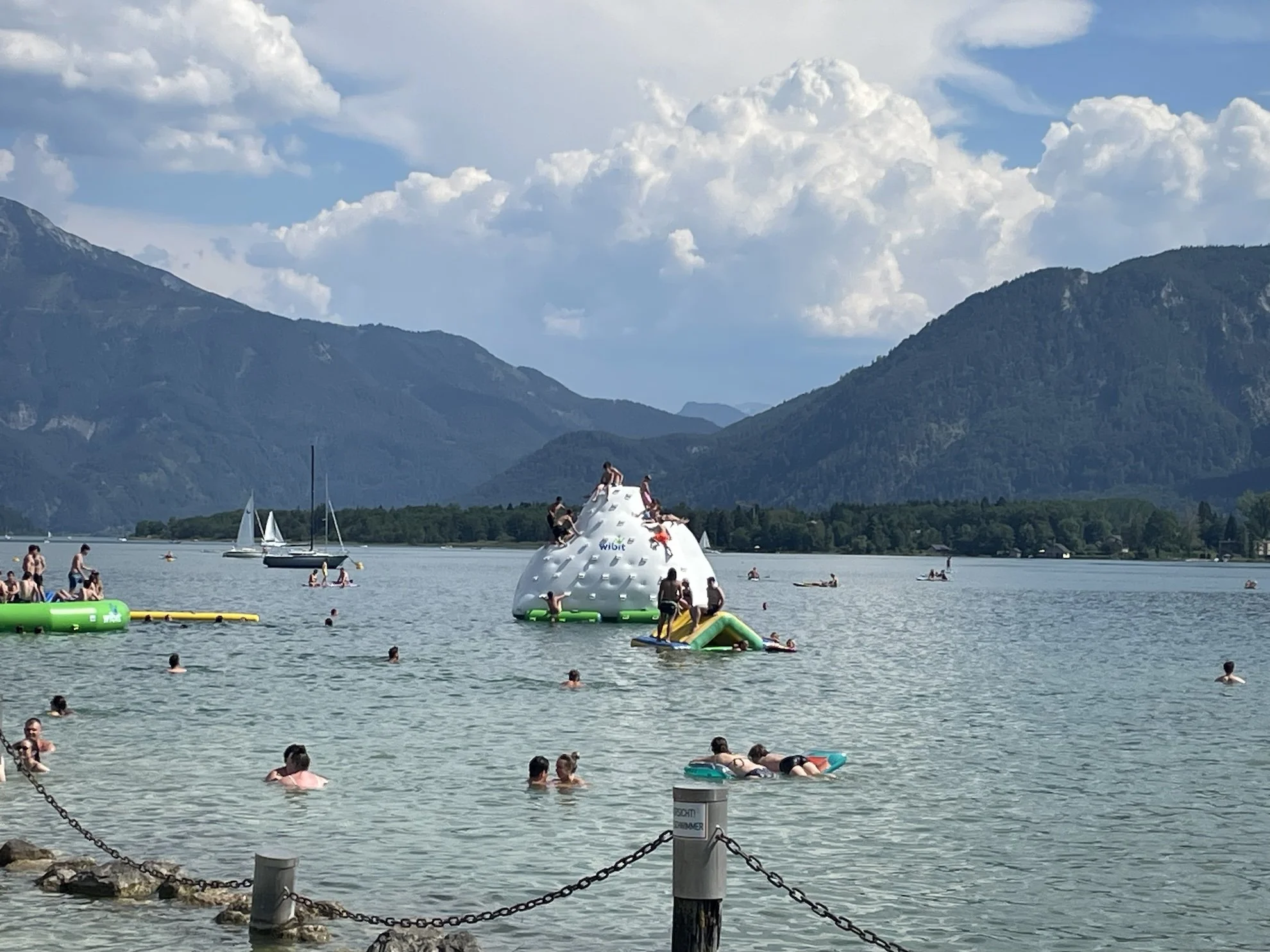 Alpenseebad Mondsee aqua lake