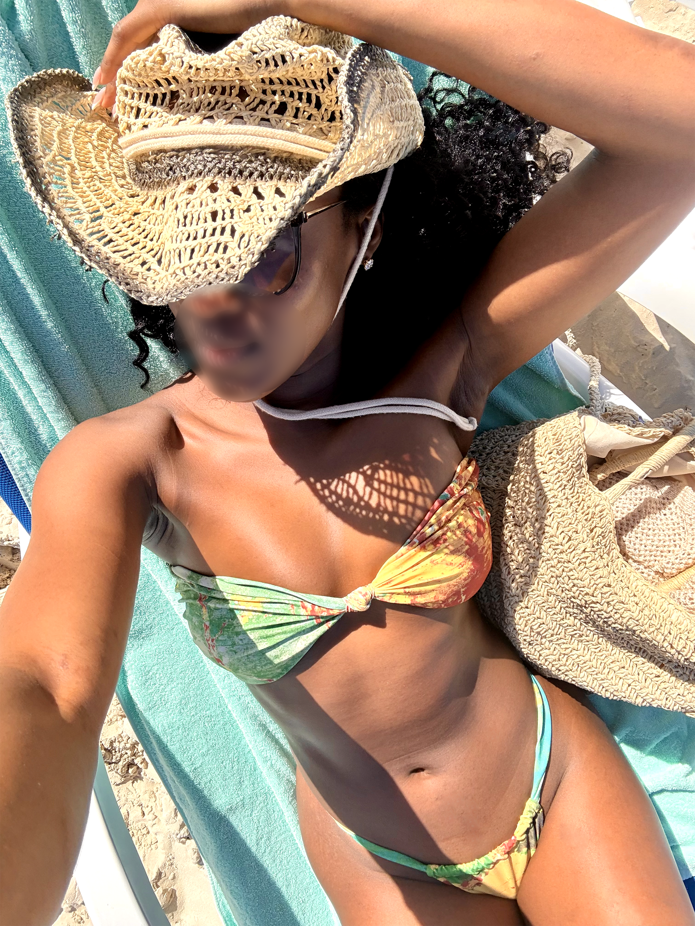 Sunshine, relaxation, and nowhere to rush off to. 📍On an island NYE 2026