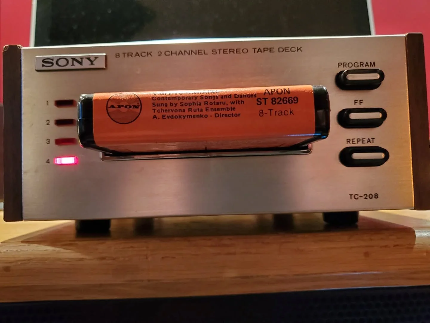 Doing 8 track to digital transfers for a family friend.
Very interesting.
I don't understand a single word. lol