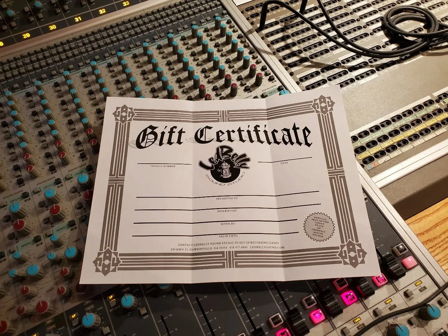 LedBelly Sound Studio gift certificates.
GIve the gift of music to the musician in your life this holiday season.
Contact the studio to get yours.