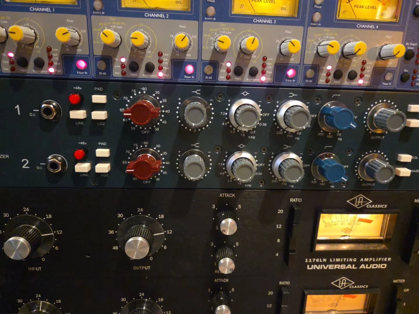 LedBelly Sound Studio has new gear!
#audientworld
#avalondesignusa
#universalaudio
#lynxstudiotechnology
#empiricallabs
wearefocusrite
thisisapiaudio
purpleaudiollc
amsneveltd
rupert_neve
sslaudio
capigear
kemperamps_official
focalofficial
genelec_us
