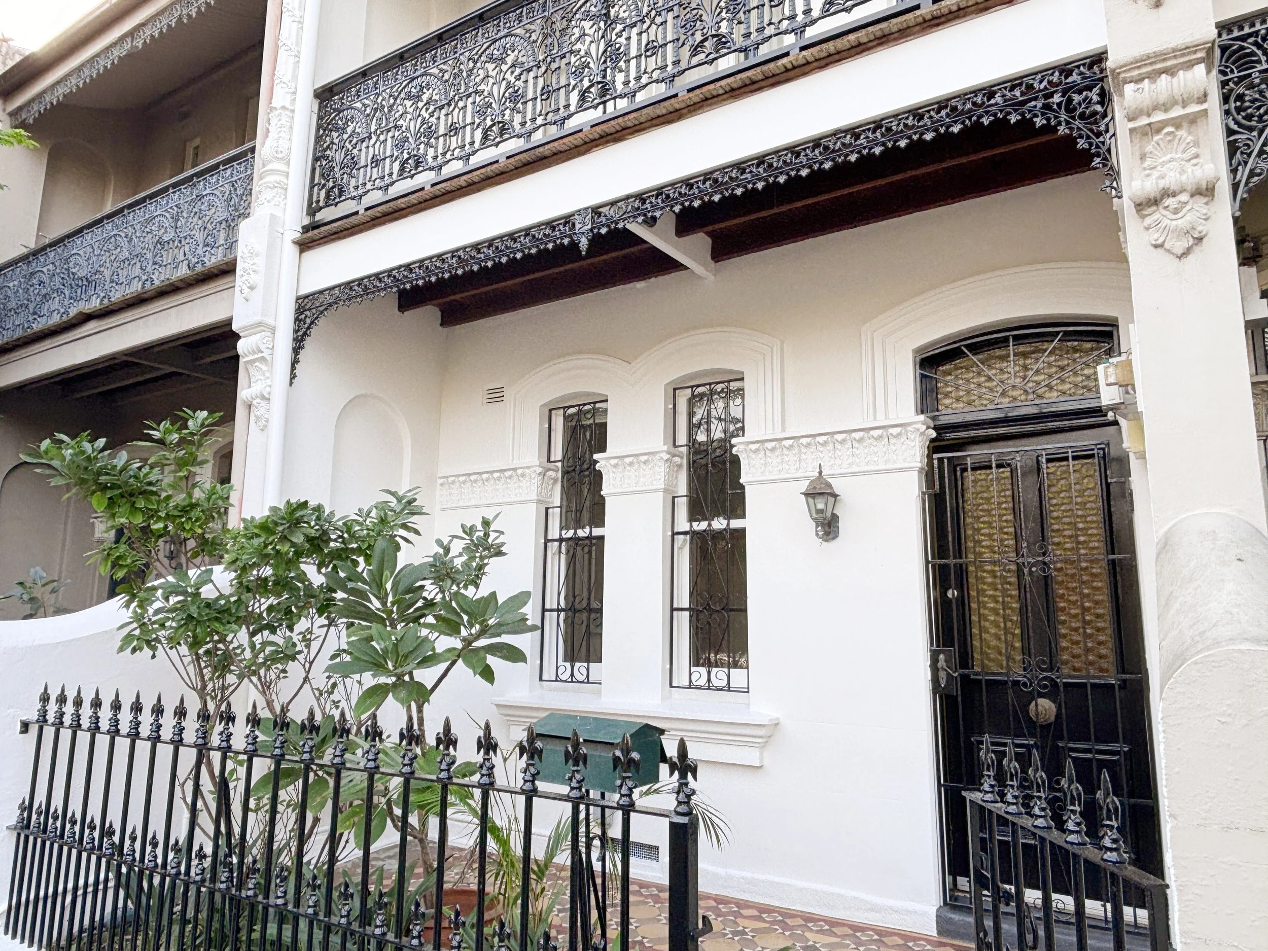 feel-look-paint-painter-in-sydney-Paddington-exterior-painting 8.JPG