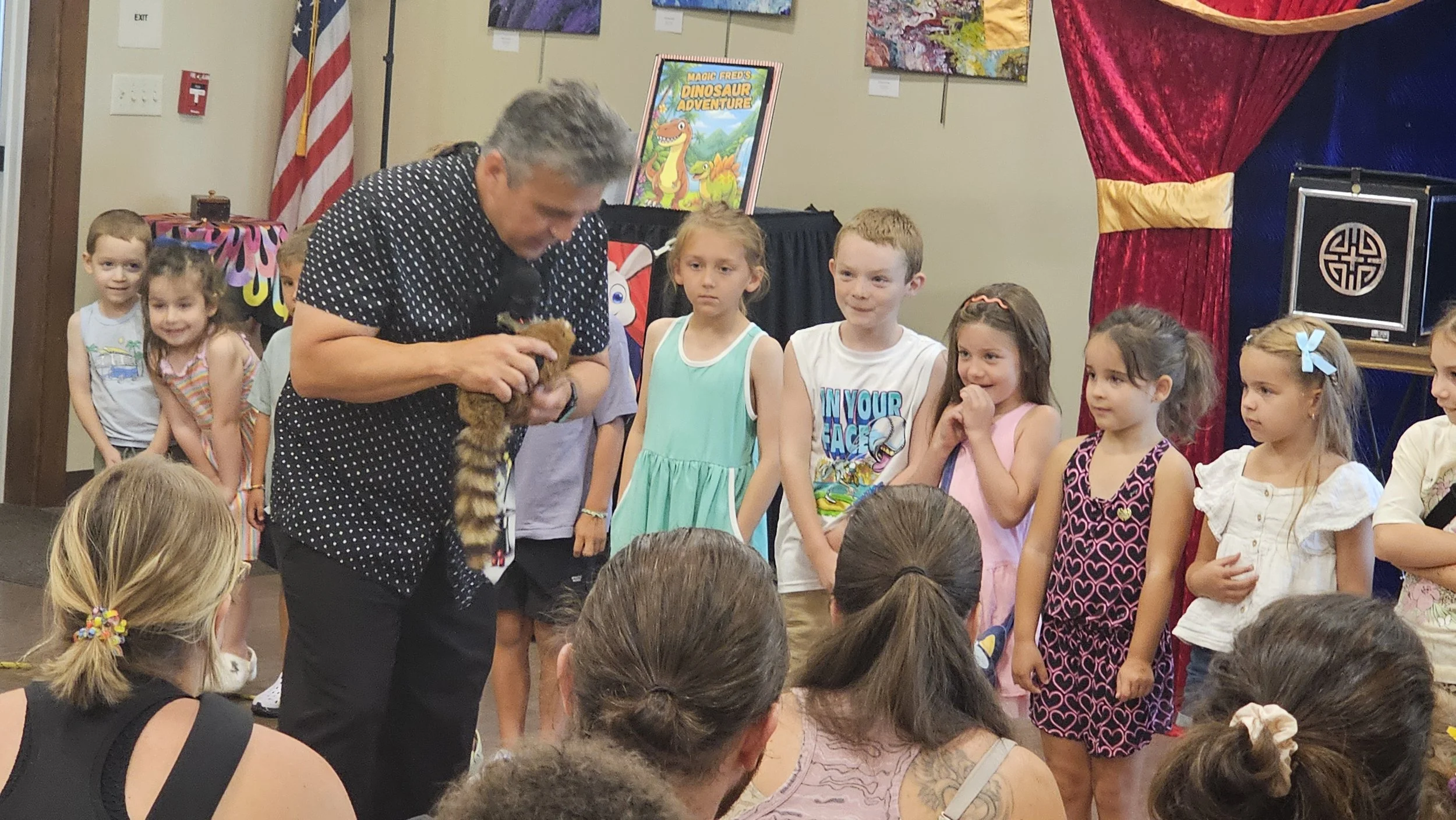 Kids meet Magic Fred's Raccoon