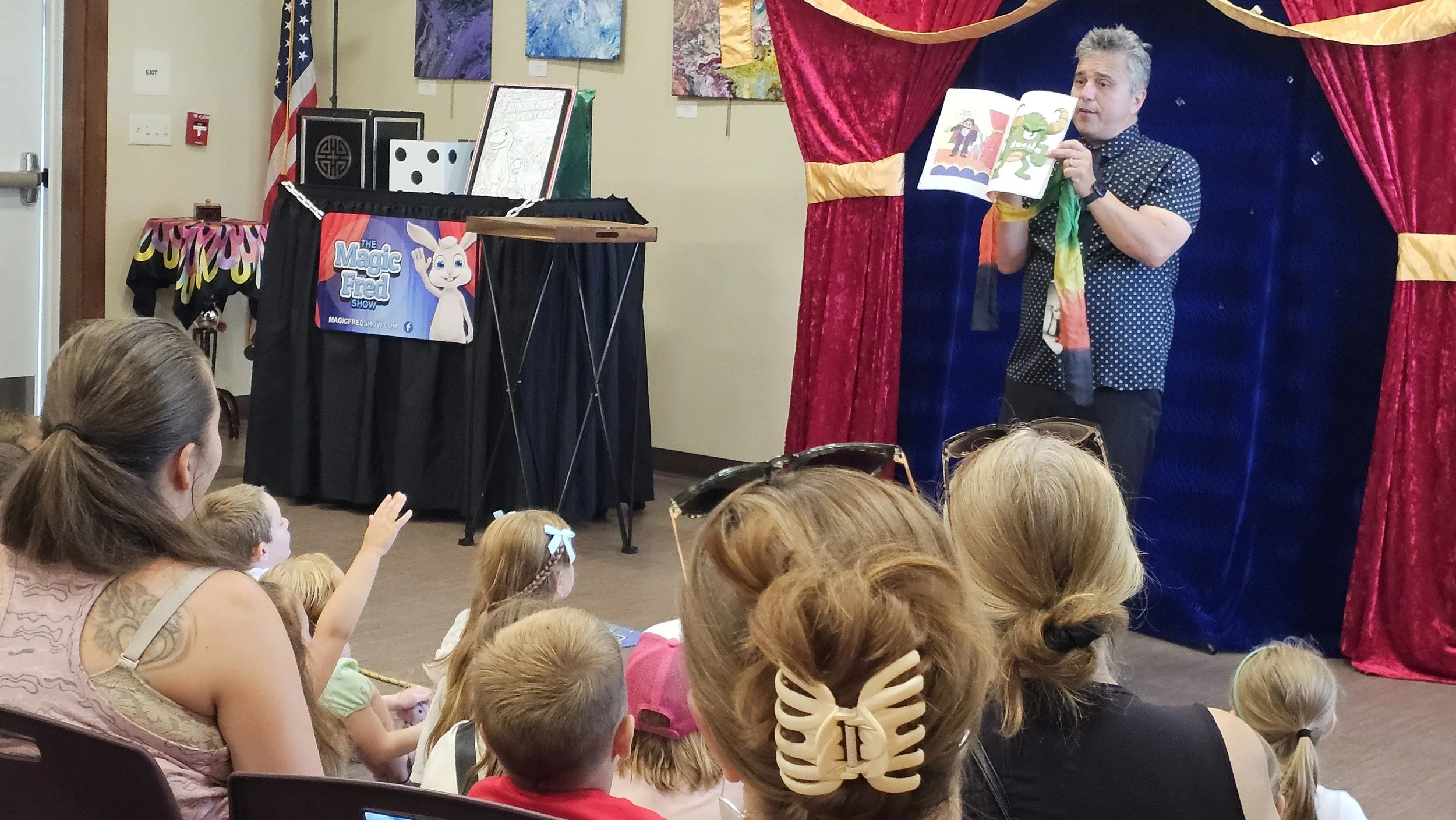 Magic Fred adds colors to a book