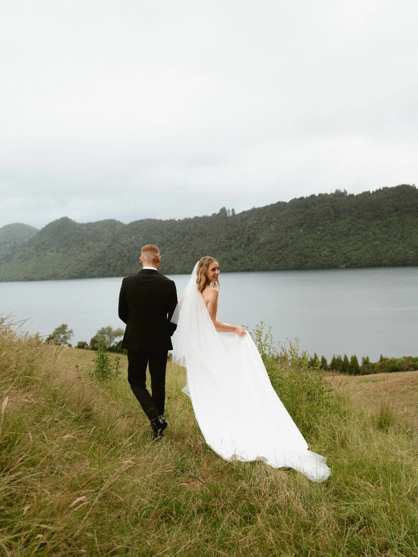 VERSA BRIDE | Another radiant VERSA Bride, Mia. Swipe to see her bridal treatment plan🤍

Link in bio to book in for a consult and/or treatment with the VERSA team