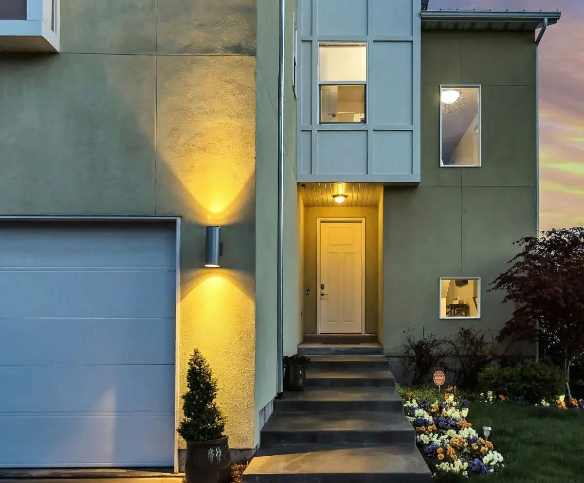 Lighting on the exterior of a house