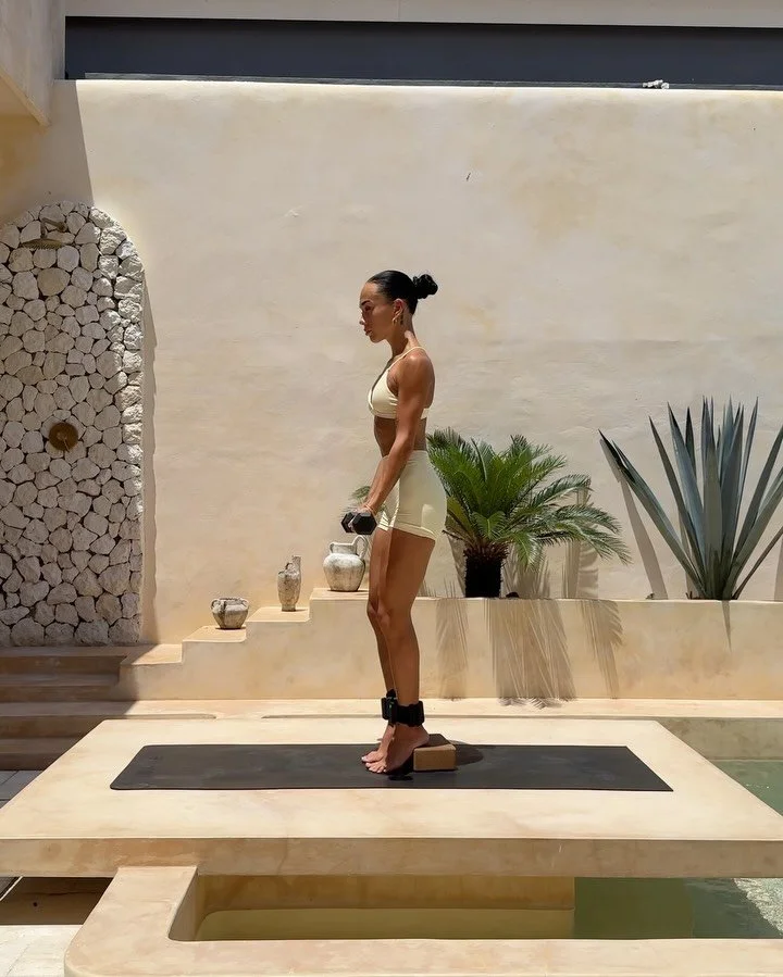 NEW YOUTUBE 🫶🏼

40 Minute Full Body with a strong focus on quad strength &amp; power (w hamstring + glute support), shoulder + core strength and stability, upper back strength &amp; total body endurance. 

This is one of my favourite classes that h