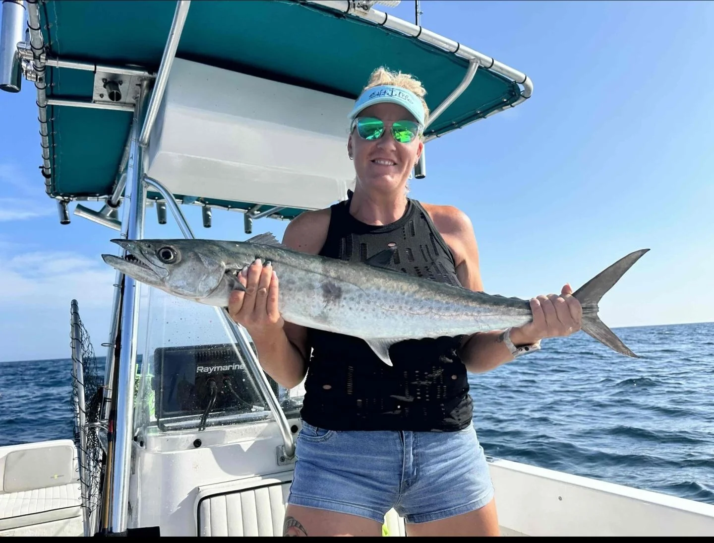 Screenshot_20250615_152430_FishingBooker for Captains.jpg