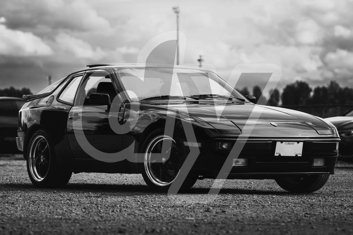 Porsche 944 4k [Original].jpg