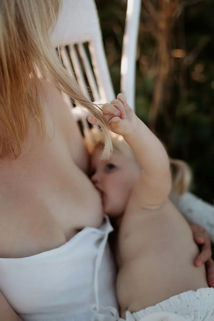 Dee-Why-Breastfeeding-Photography.jpeg