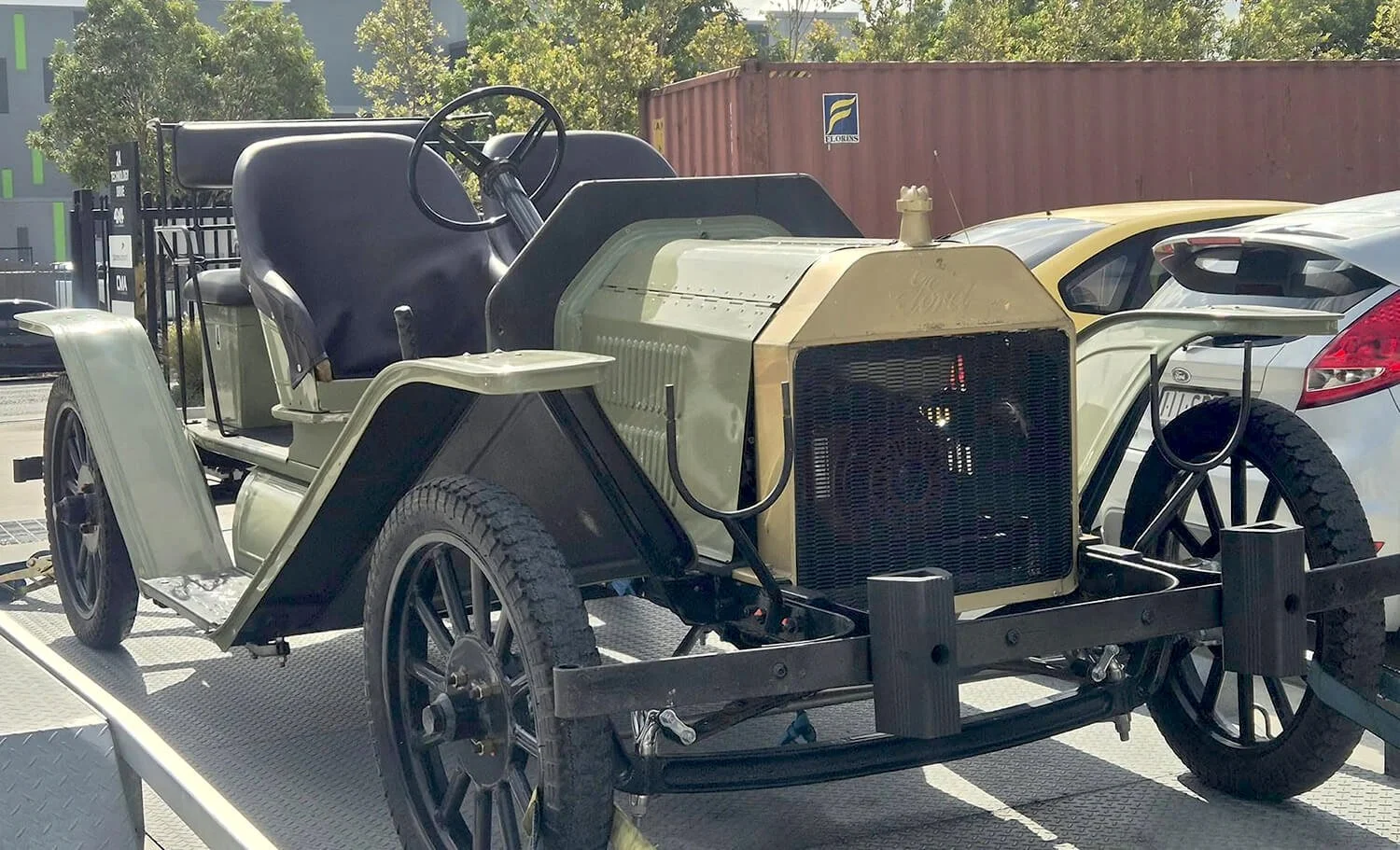 ford-model-t-dreamworld-track-ride.jpg