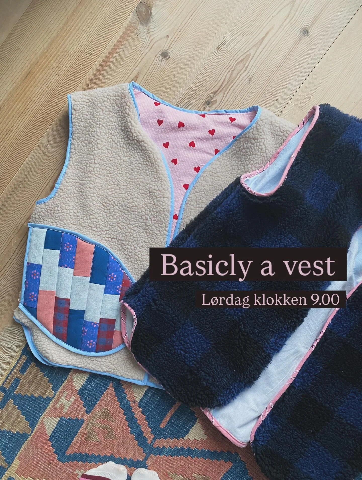 M&oslash;nsteret til Basicly a Vest udkommer p&aring; l&oslash;rdag kl. 9.00.

Det er vesten, der kan holde frossenpinde varme i den her maratonvinter &ndash; og som faktisk bliver brugt.
.
Med m&oslash;nsteret f&oslash;lger en grundig syvejledning, 