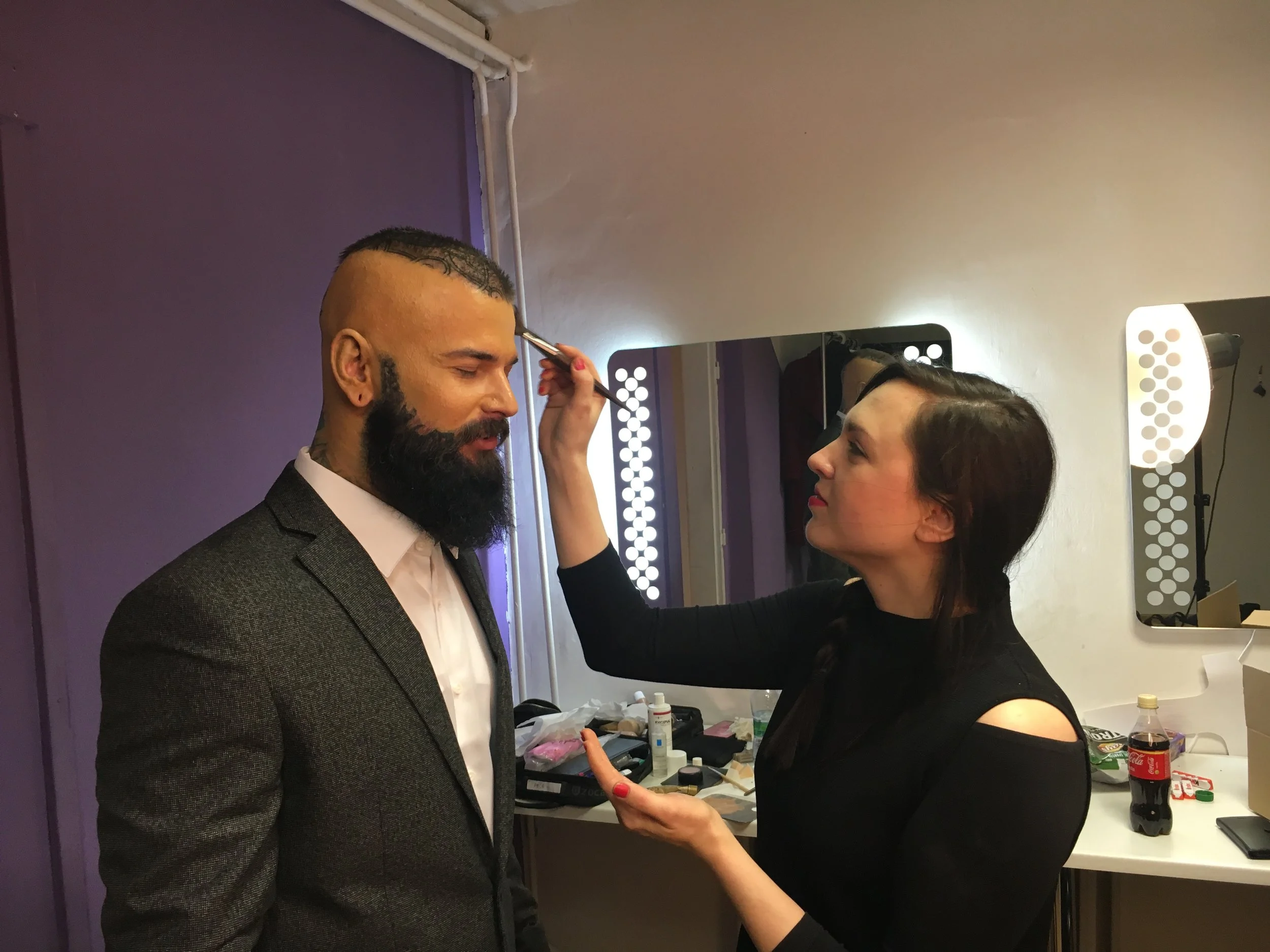 behind the scenes portrait photo by jiri lizler