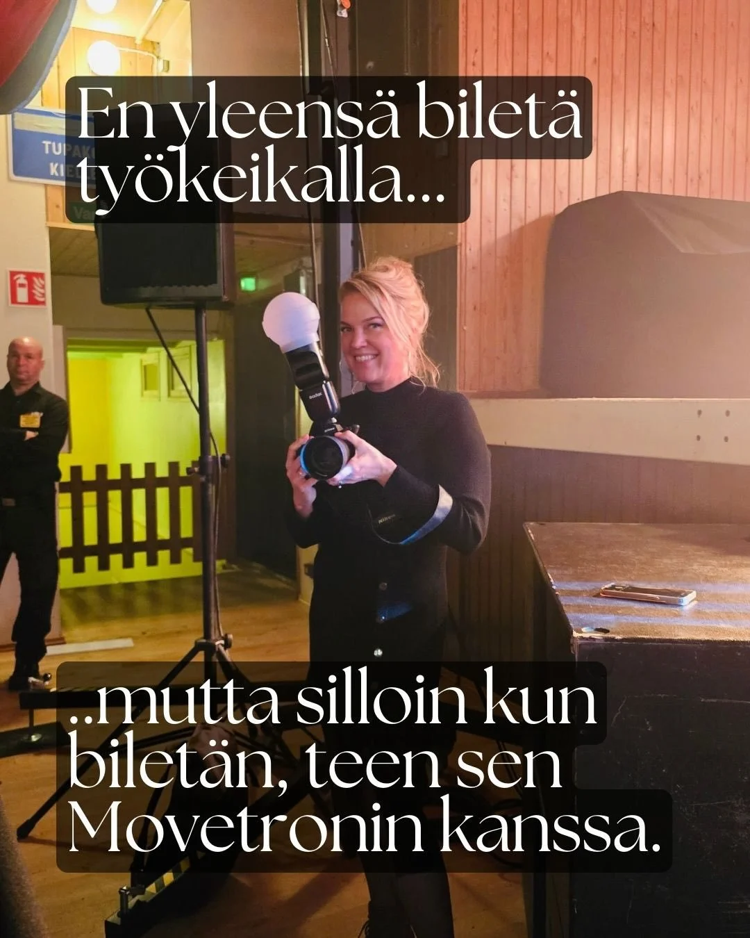 Miten nostalgista 🤩 Yritystilaisuuksissa ja henkil&ouml;st&ouml;juhlissa energia kannattaa tallentaa juuri silloin, kun se on aidoimmillaan &ndash; valot, liike, nauru, flow. Ja aina on se yksi tietty hetki, jolloin ty&ouml;porukka muuttuu juhlakans