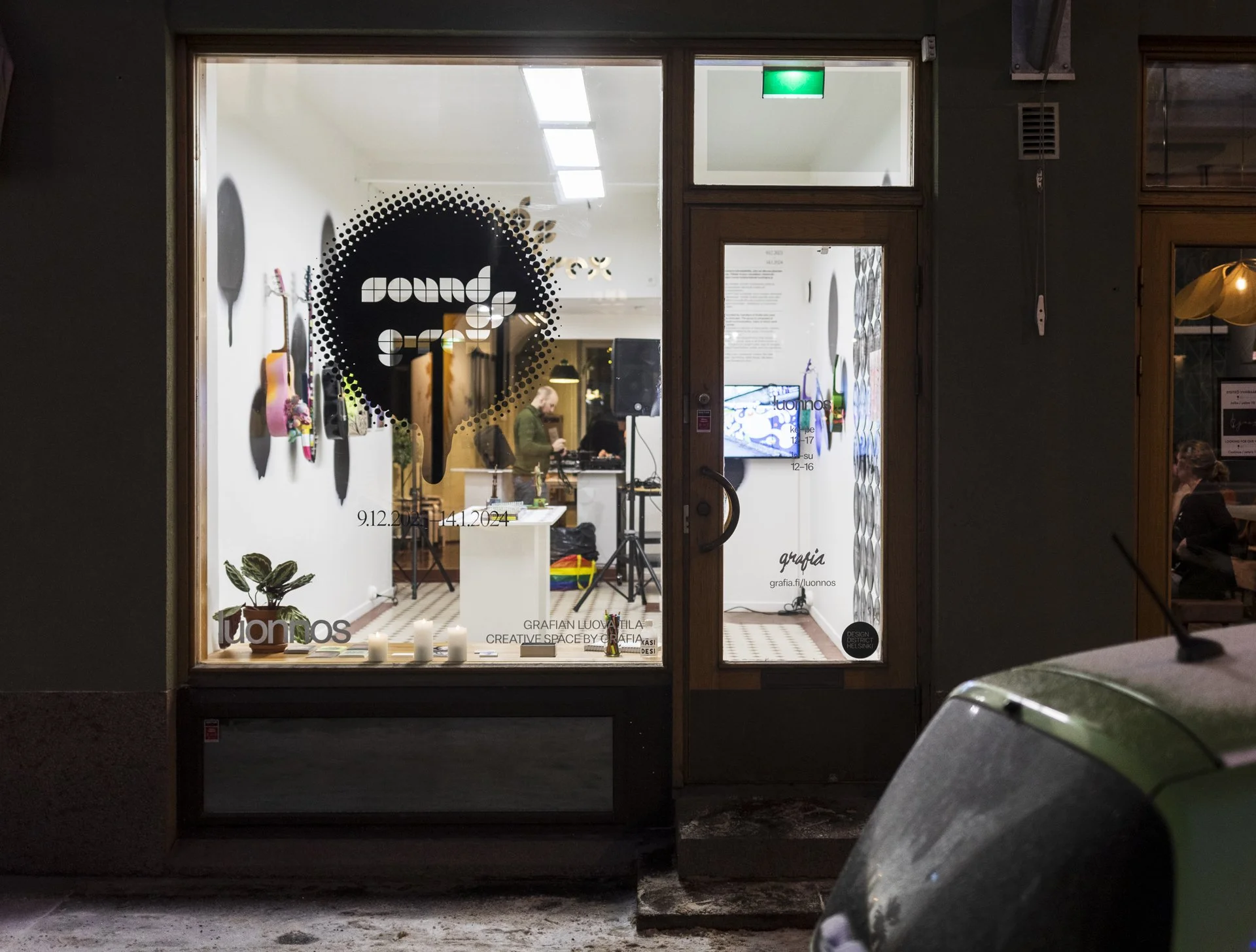 Näyttely ja teokset-2.jpg