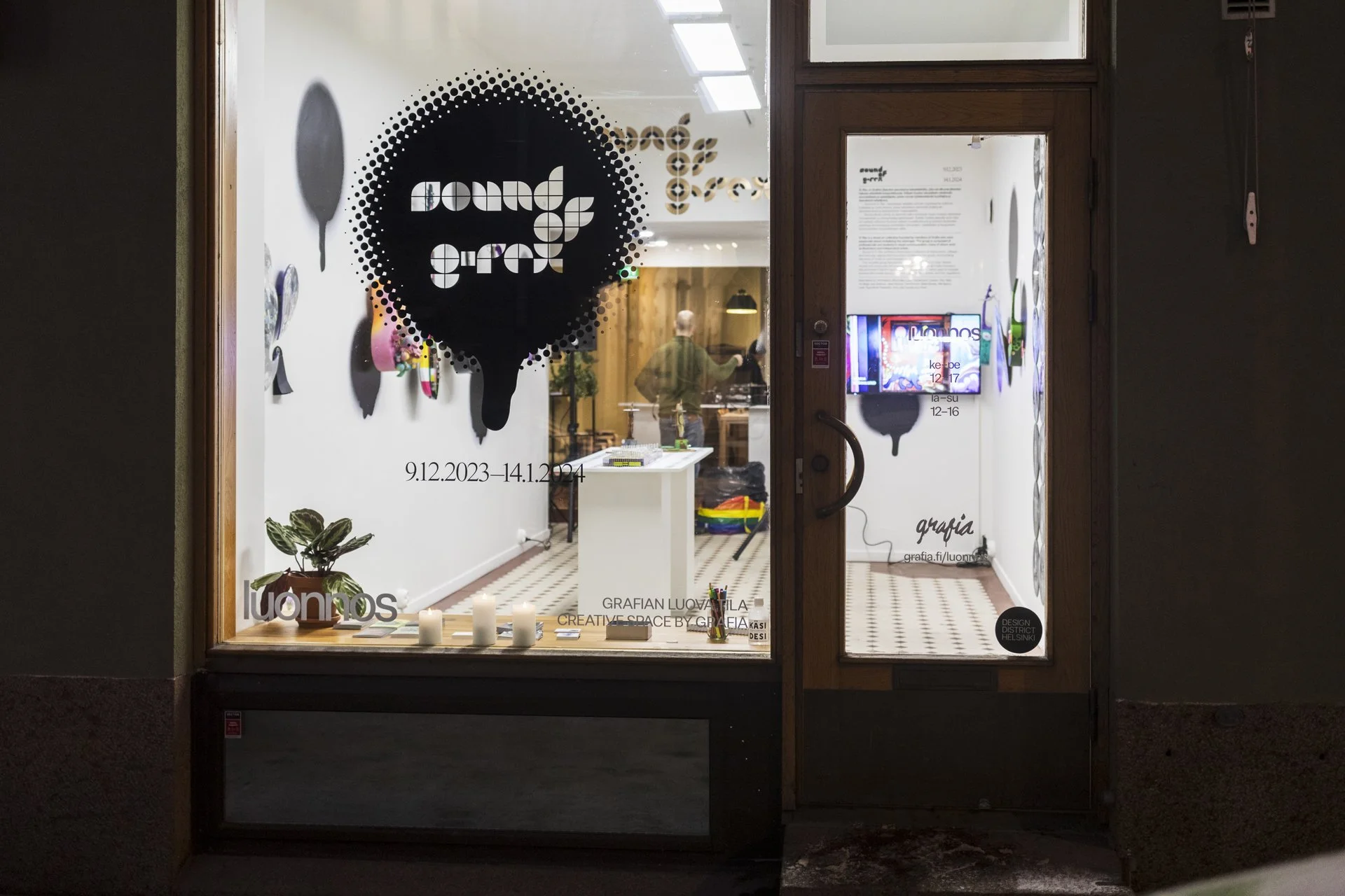 Näyttely ja teokset.jpg