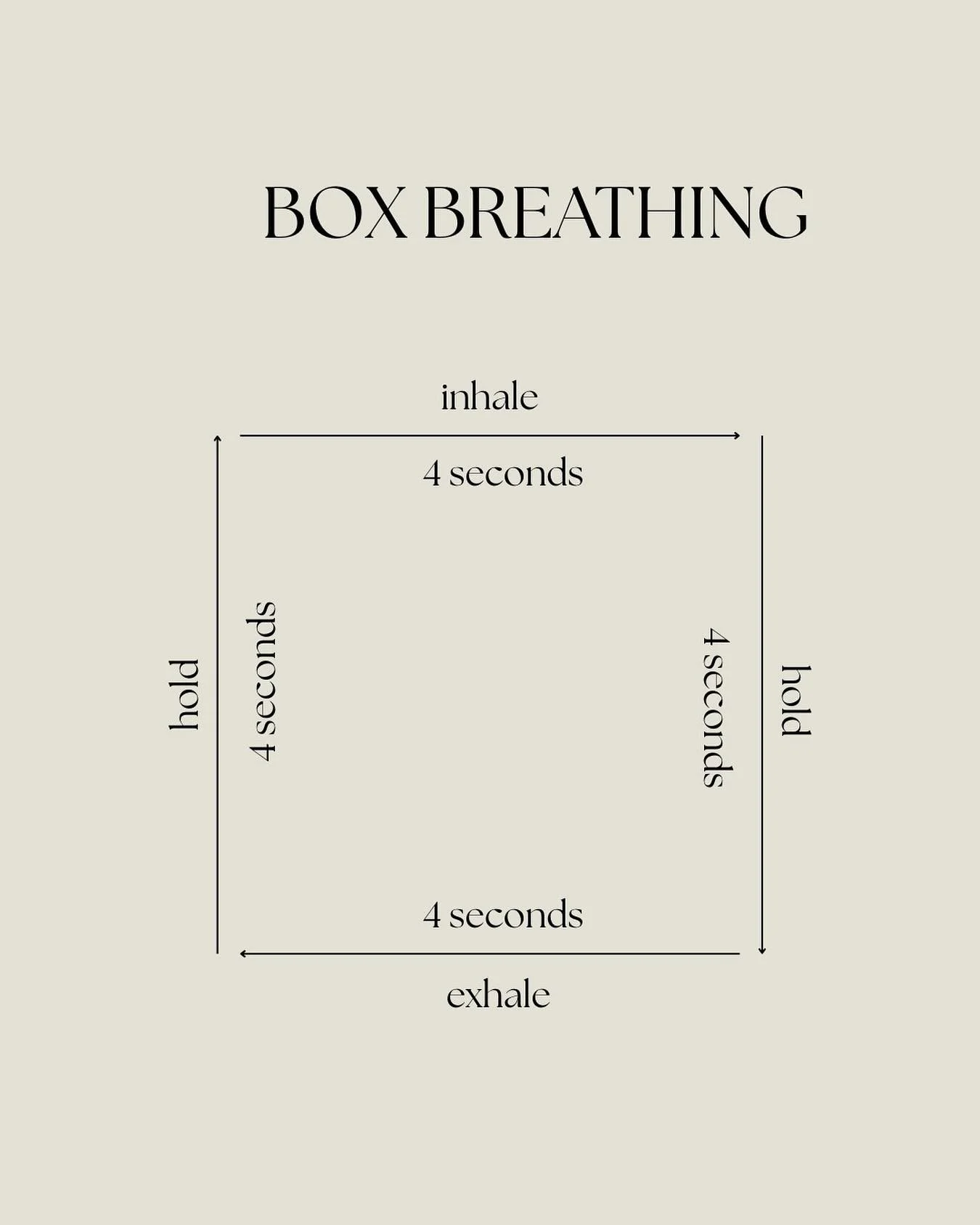 Box Breathing

Mir duen nachere Pilatesstund immer mit euch e Atemuebig mache, die kasch du au dehei in di Alltag ihbaue.

Du fangsch mitere ihatmig ah wo du uf 4 zelle duesch, denne duesch uf 4 ahhalte, 4 usatme und mit d leere Lunge nomol uf 4 ahha