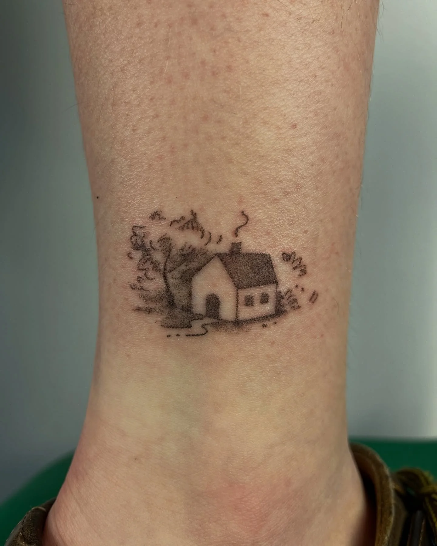 Cozy little house as a trade! For the cutest bunny mug I cannot wait to drink out of 🥰 thank you for coming in and commiserating about Severance