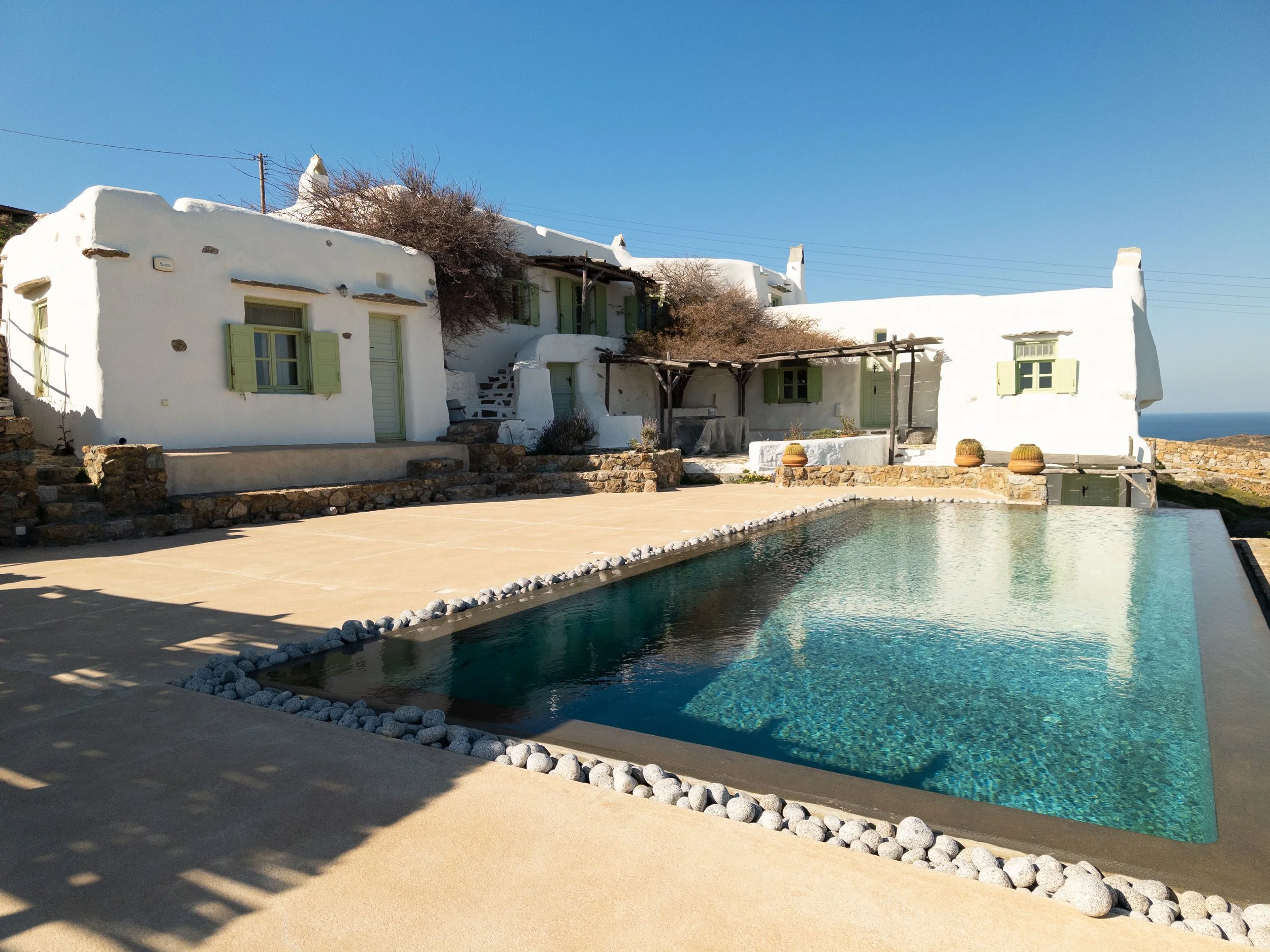 mykonos villa with traditional architecture and pool