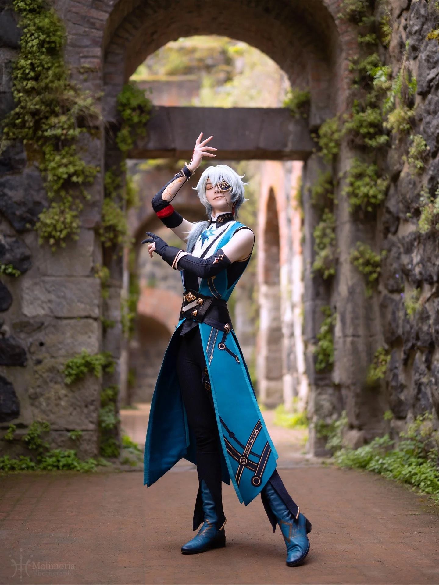 A few more photos from our photoshoot in June! ✨

Anaxa : @vyecos 
Photographer : @malimoria 

#anaxa #anaxacosplay #honkaistarrail #honkaistarrailcosplay