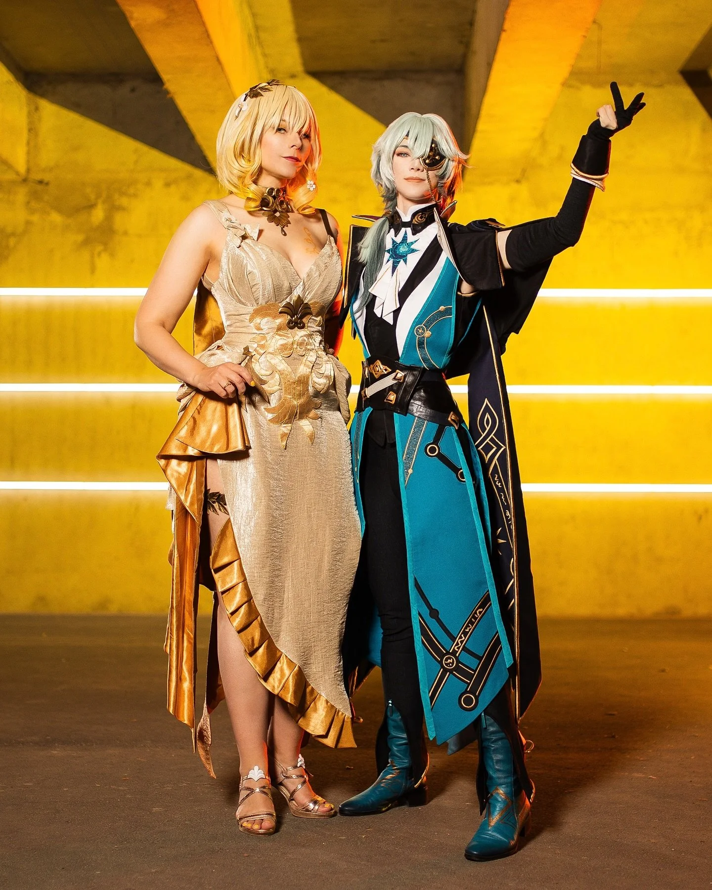 Farewell to Amphoreus 💛

Anaxa : @vyecos 
Aglaea : @bajamayo 
Photographer : @axelclergeau 

#anaxa #anaxacosplay #aglaea #aglaeacosplay #honkaistarrail #honkaistarrailcosplay