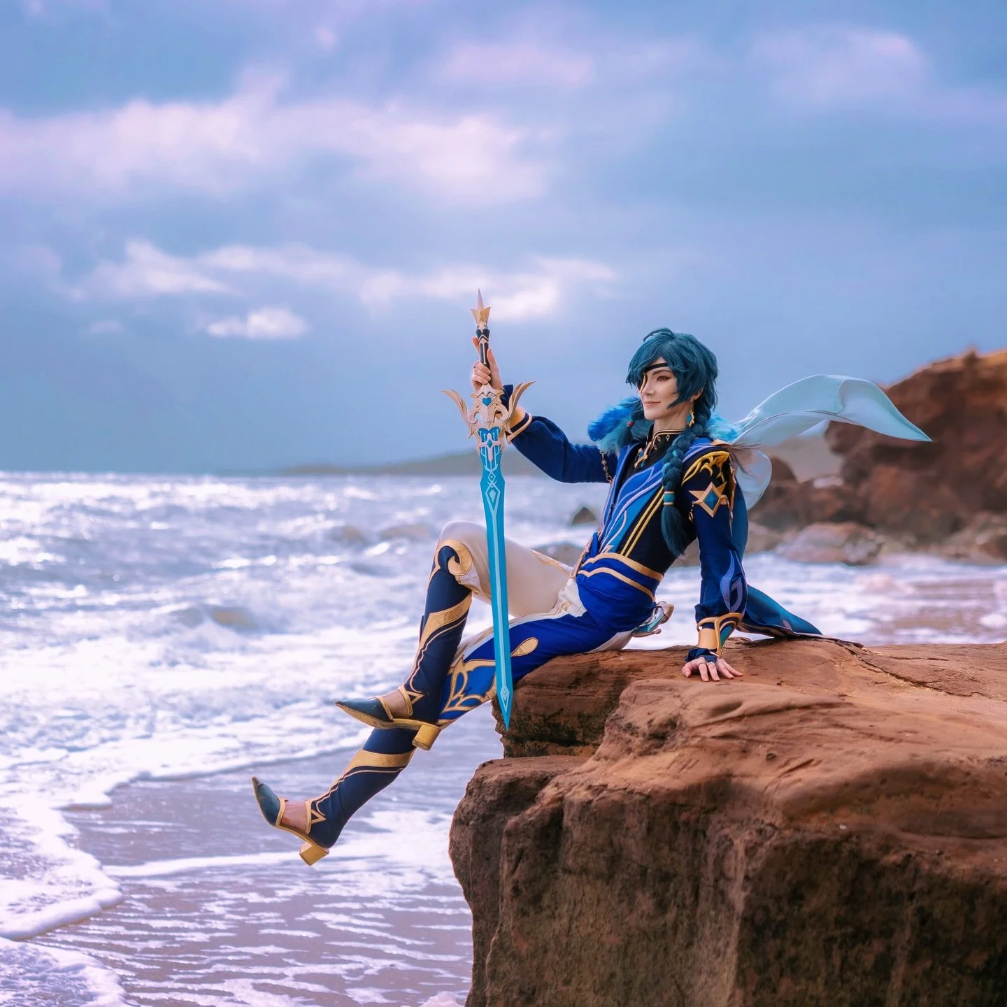 First pic from the photoshoot this weekend! It&rsquo;s been rainy weather recently, but we were lucky to get a small break to snap some photos!

Kaeya : @vyecos 
Photographer : @chuong_photography 
Assist : @sylvalen 

#kaeya #kaeyacosplay #genshinim