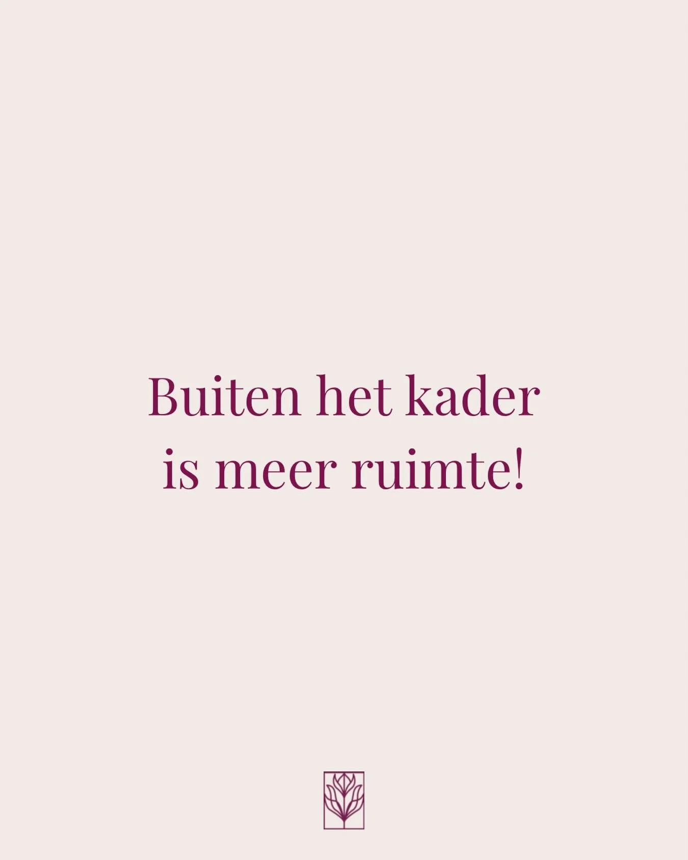 BUITEN de kaders is meer ruimte.

Dat geldt z&eacute;ker voor je interieur. Want een ruimte wordt pas echt eigen als je durft&hellip;met kleur, contrast, met keuzes die niet &lsquo;veilig&rsquo; zijn maar wel passen bij jou. Te vaak blijven we hangen