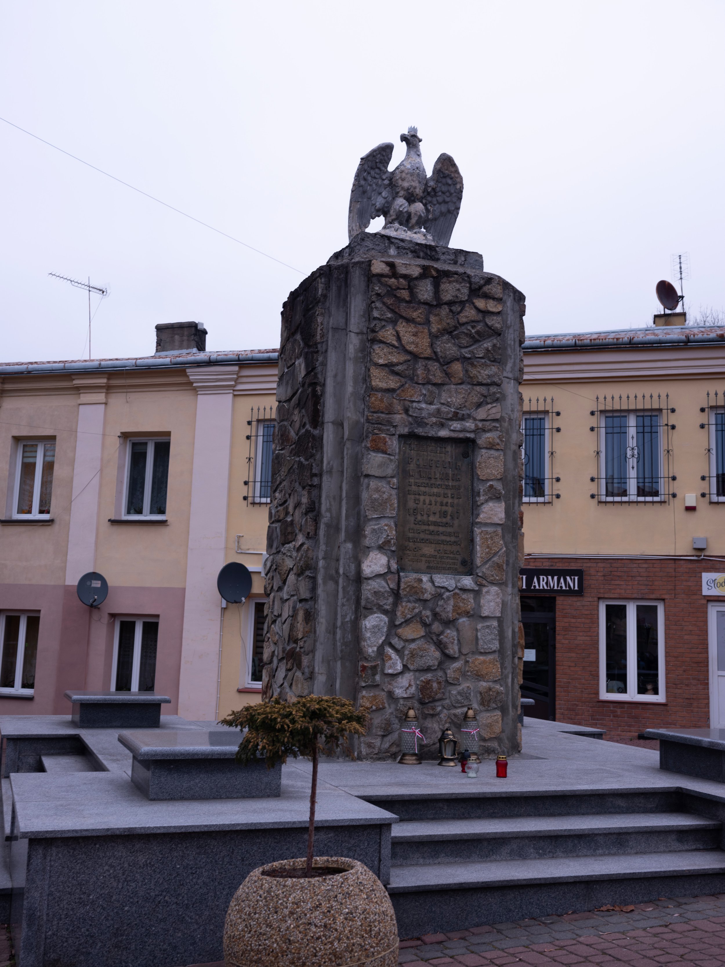 statue.jpg