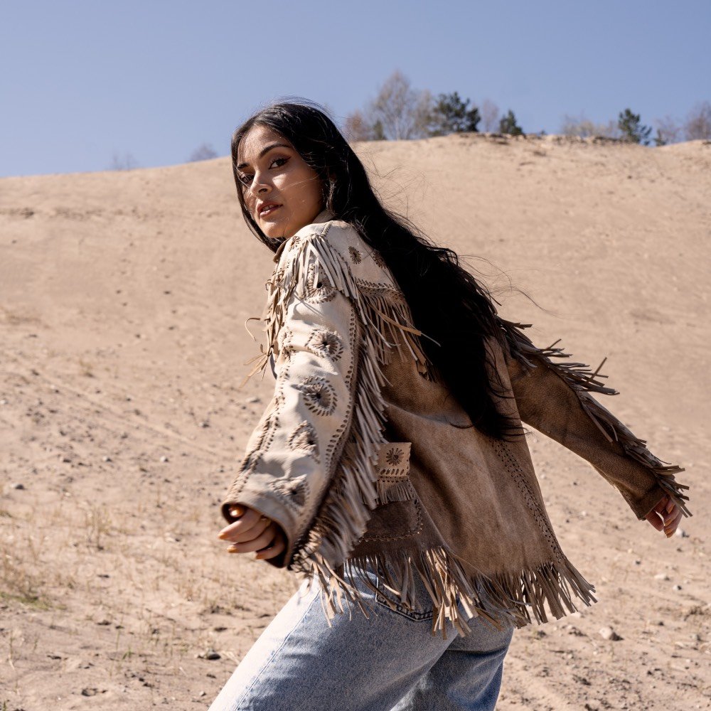 Manon Lamartine
Foto/Video: Charlie Westin,
Sony Music Sweden
