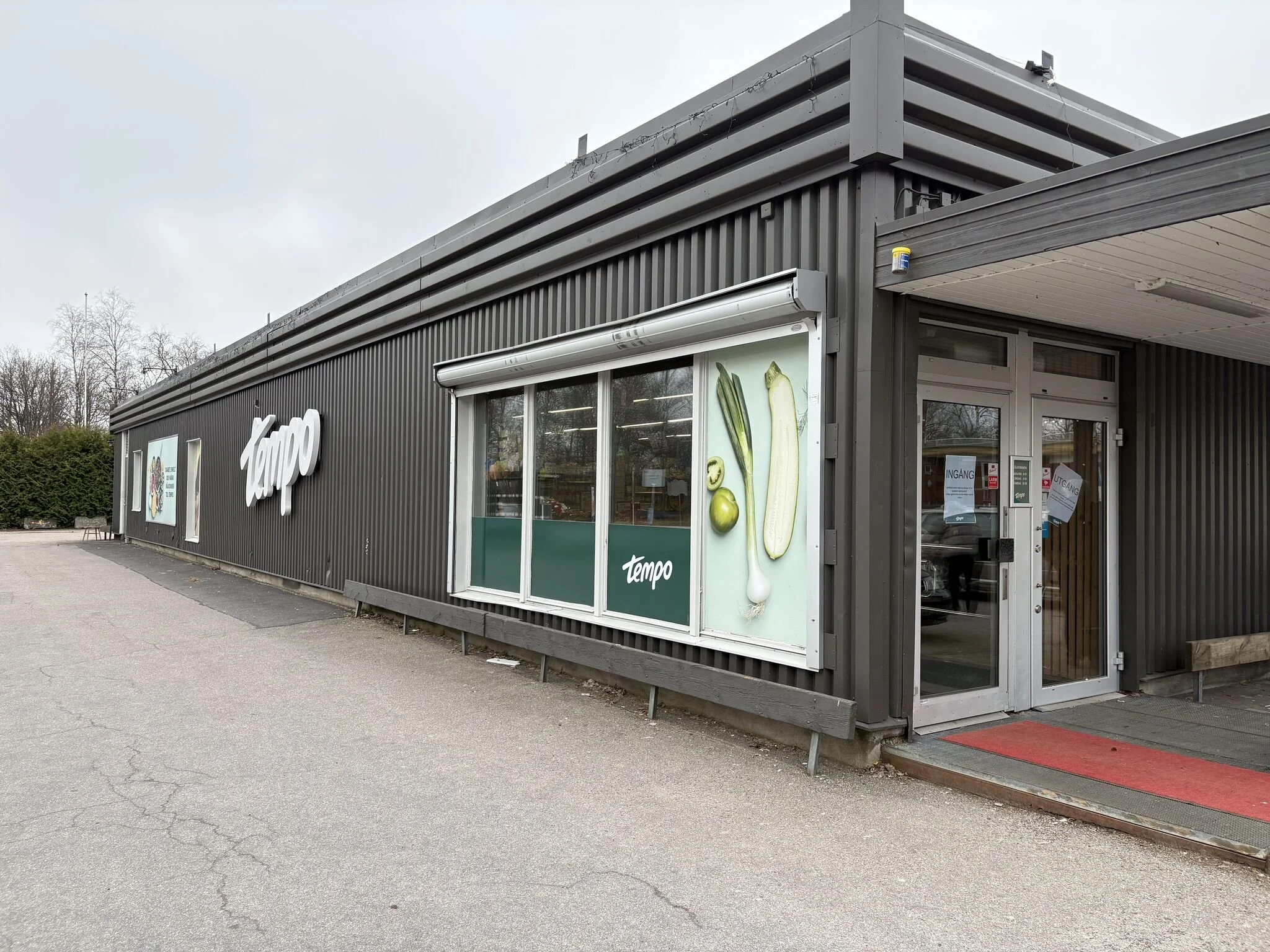 Tempo Nol och Frändefors där NCS Retail Solutions moderniserat butikens kyl- och fryslösningar