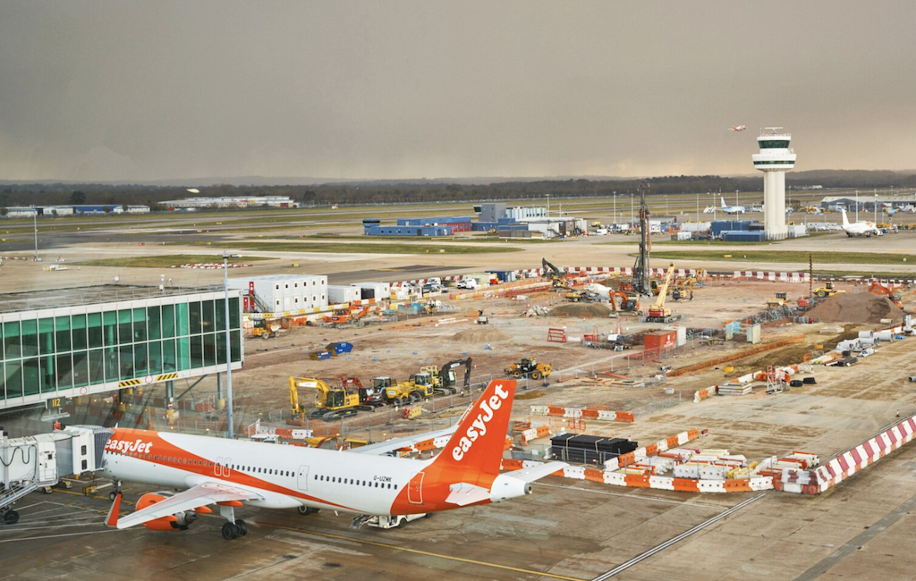 Gatwick becomes first airport to achieve PAS 2080, the globally recognised carbon standard