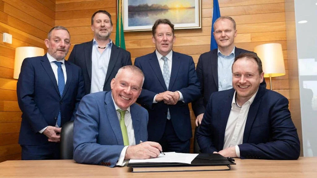Ministers rubber stamp Cork Airport’s solar carport which could generate 20% of power needs