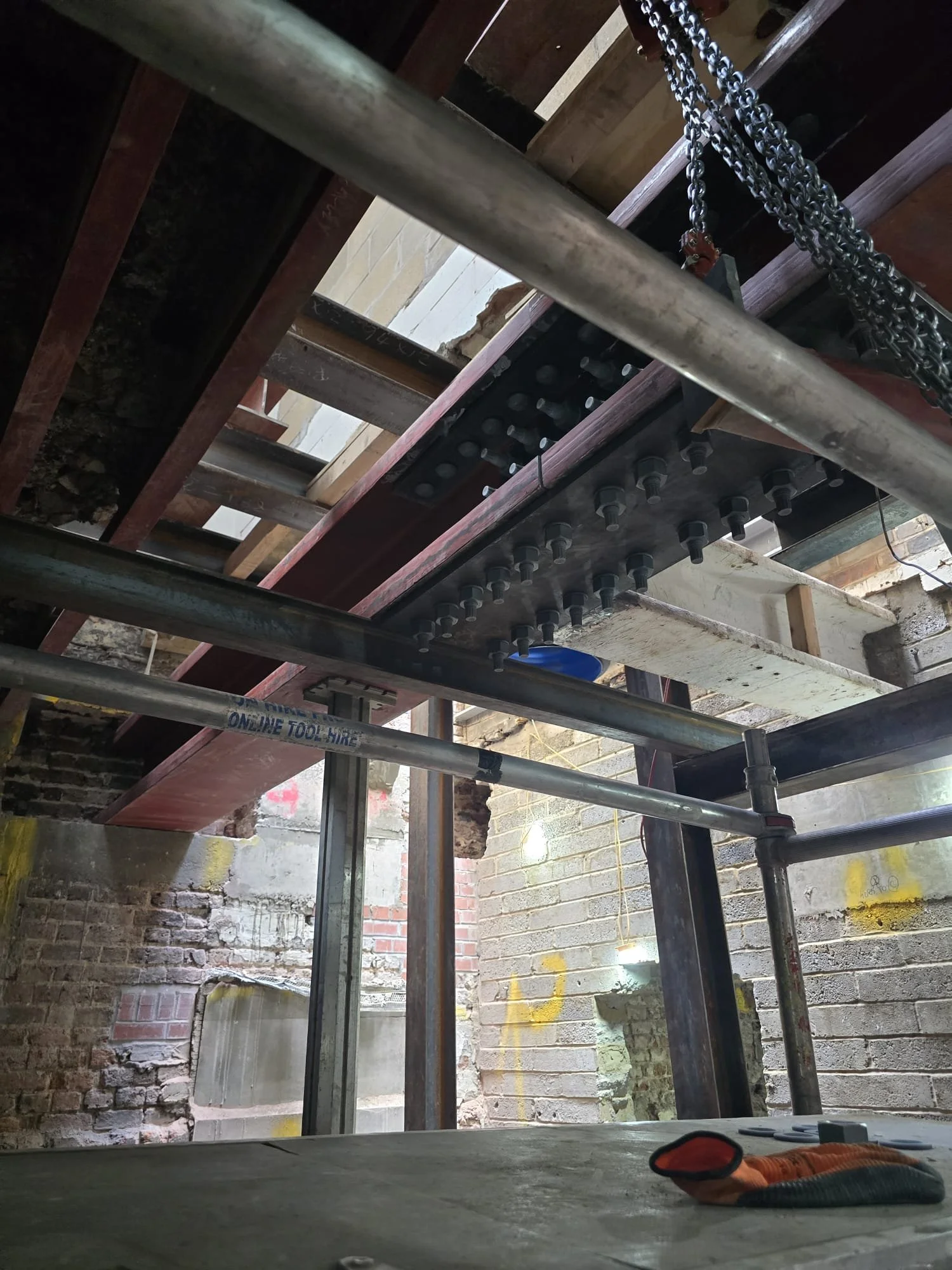 Large Steel Linac Harley Street.jpg